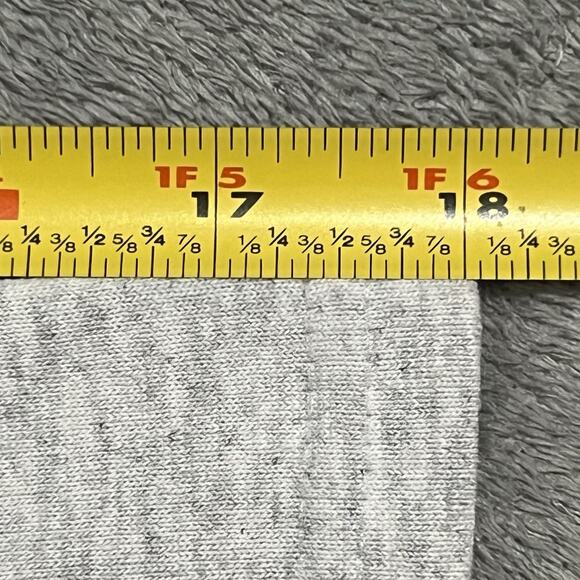 UCONN Shorts Mens S Gray Logo Sportswear Athletic Fleece Vintage Soffe Sweats - Picture 9 of 12